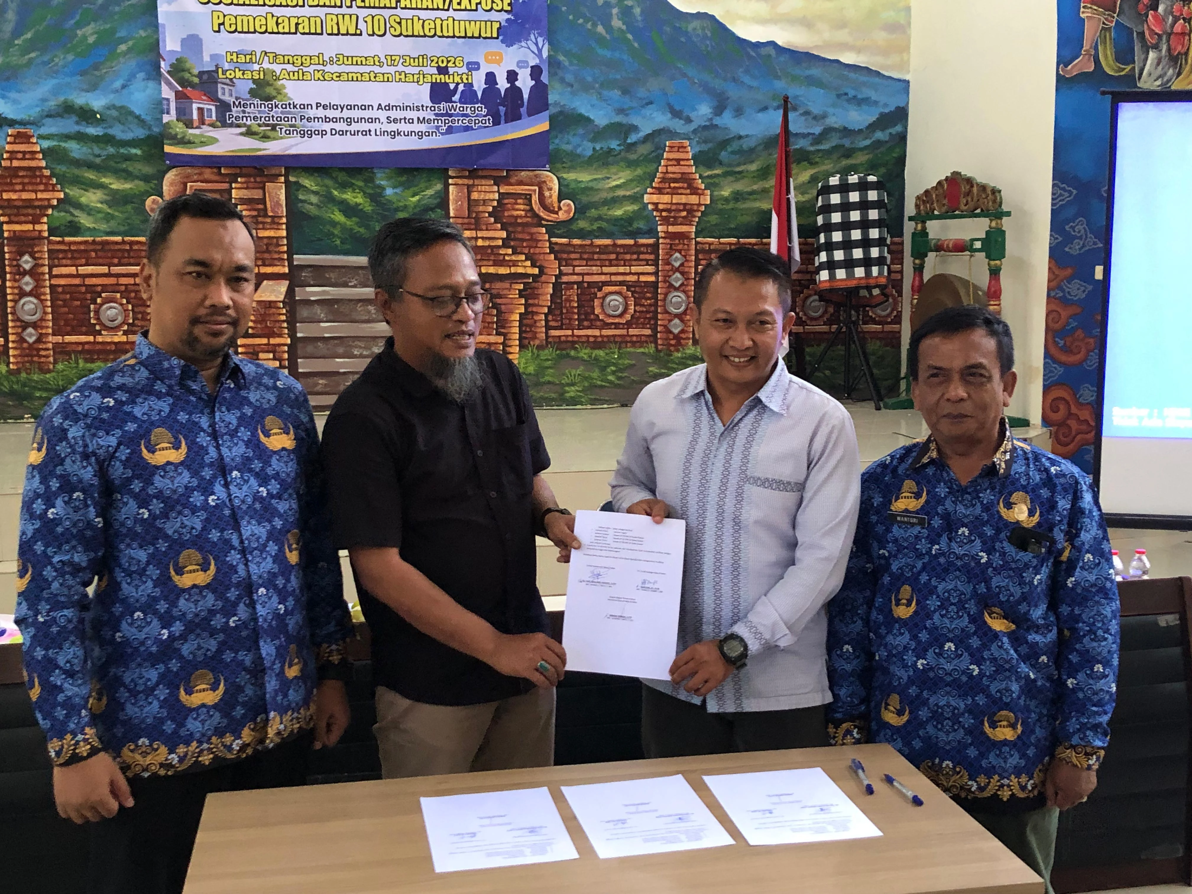 Sosialisasi dan Pemaparan (Ekspose) Pemekaran RW. 010 Suket Duwur Kelurahan Kalijaga