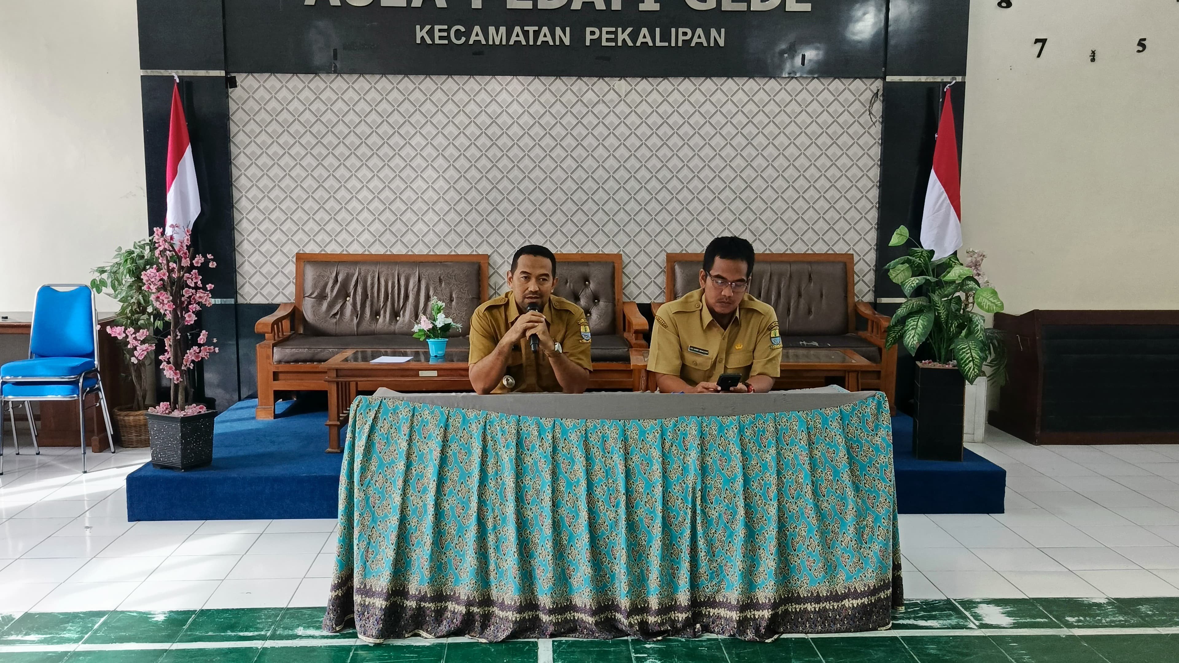 Briefing Staf Gabungan Kelurahan se-Kecamatan Pekalipan