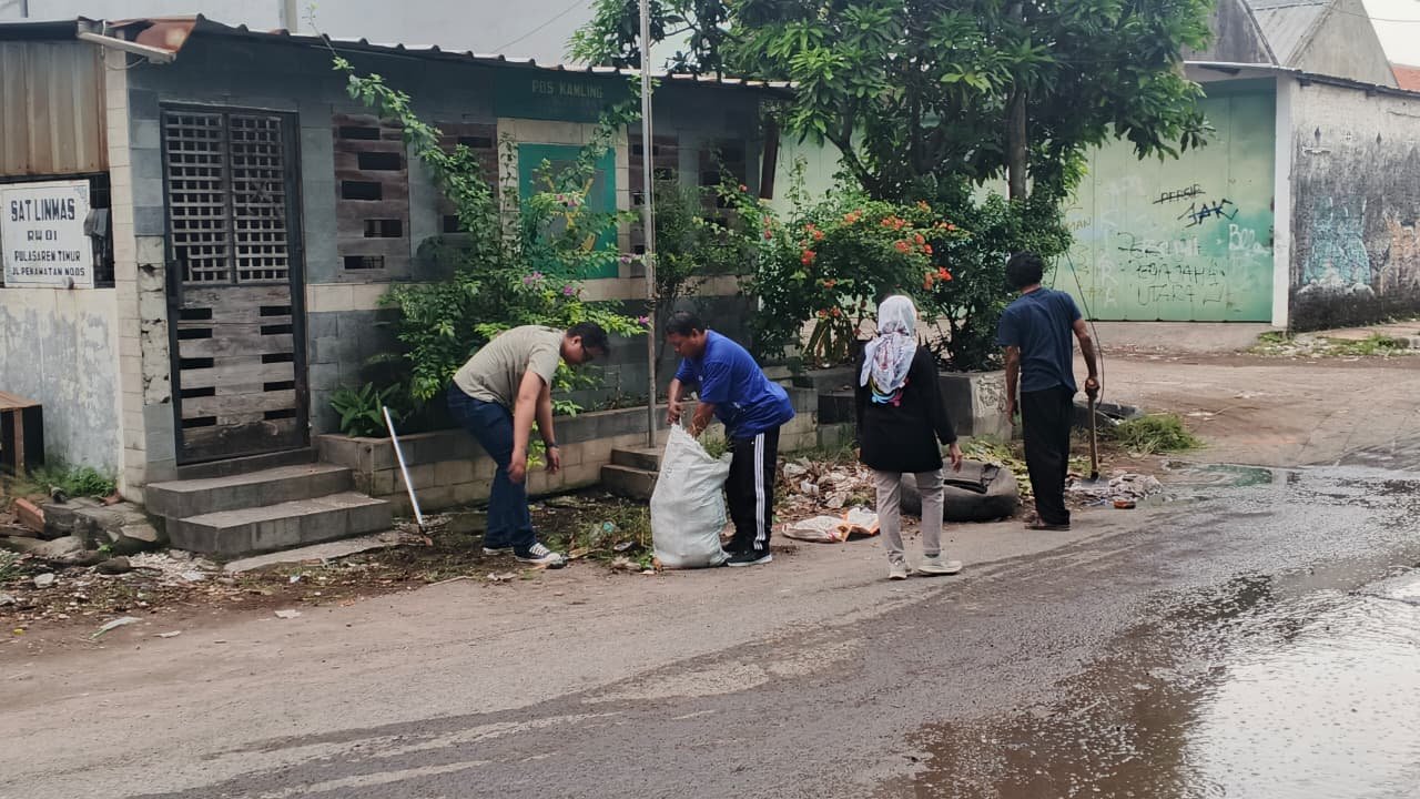 Jumat Bersih Kelurahan Pulasaren